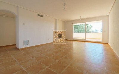Amplio y bonito apartamento en Altea Hills.